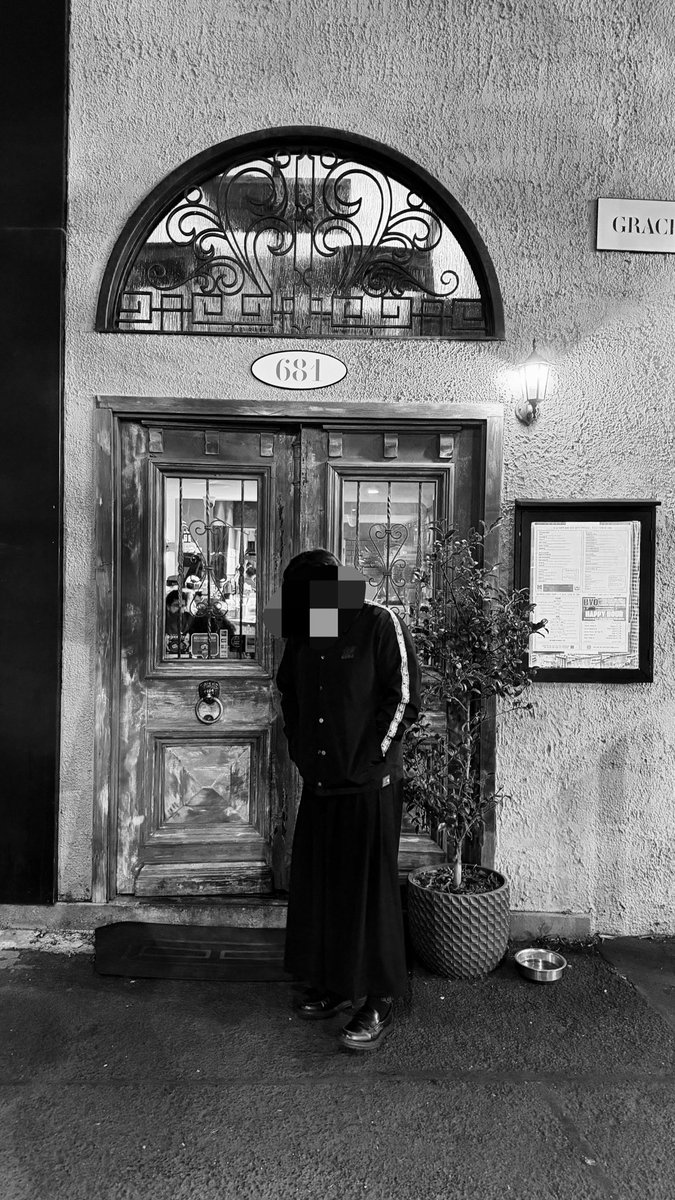 AVNT_GARD's tweet photo. “All black in monochrome”
#aesthetics https://t.co/oDi7BKHExR