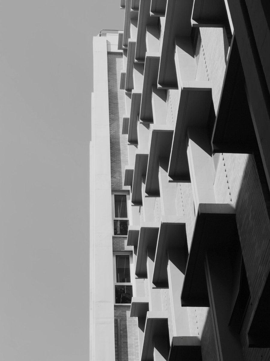 AVNT_GARD's tweet photo. “All black in monochrome”
#aesthetics https://t.co/oDi7BKHExR