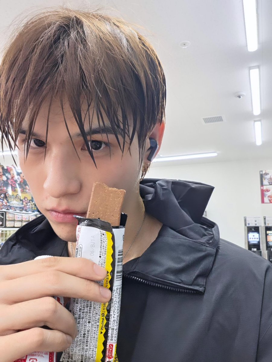 skyscutter's tweet photo. @skywongraveee IG Update | 03.10.26
#skywongravee @skywongraveee 

00.00

🔗: https://t.co/64ZAQ5jEic

#ก้อนเมฆของสกาย
#Mycloudy☁️ https://t.co/CM2rbP33cr