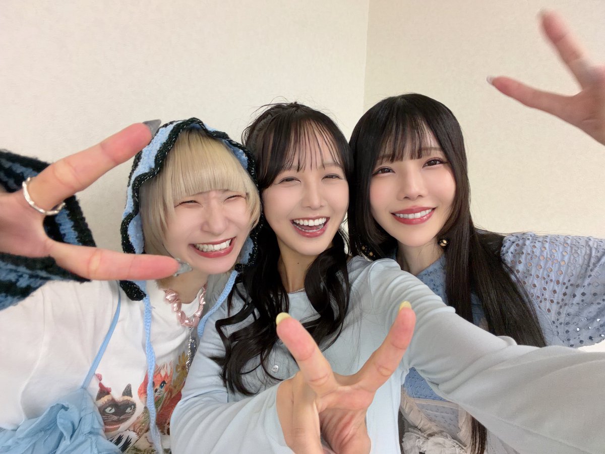 FUKUAKARI_STU48's tweet photo. 多分私前世で地球とか救ってて、なんとりさちーさんとピンキーさんにお会いできました🫶
わたしがちょうだいすきなの分かってるからやれやれオタクめしてくれて嬉しい女神ふたり(#^.^#) https://t.co/sQX2ry1sua