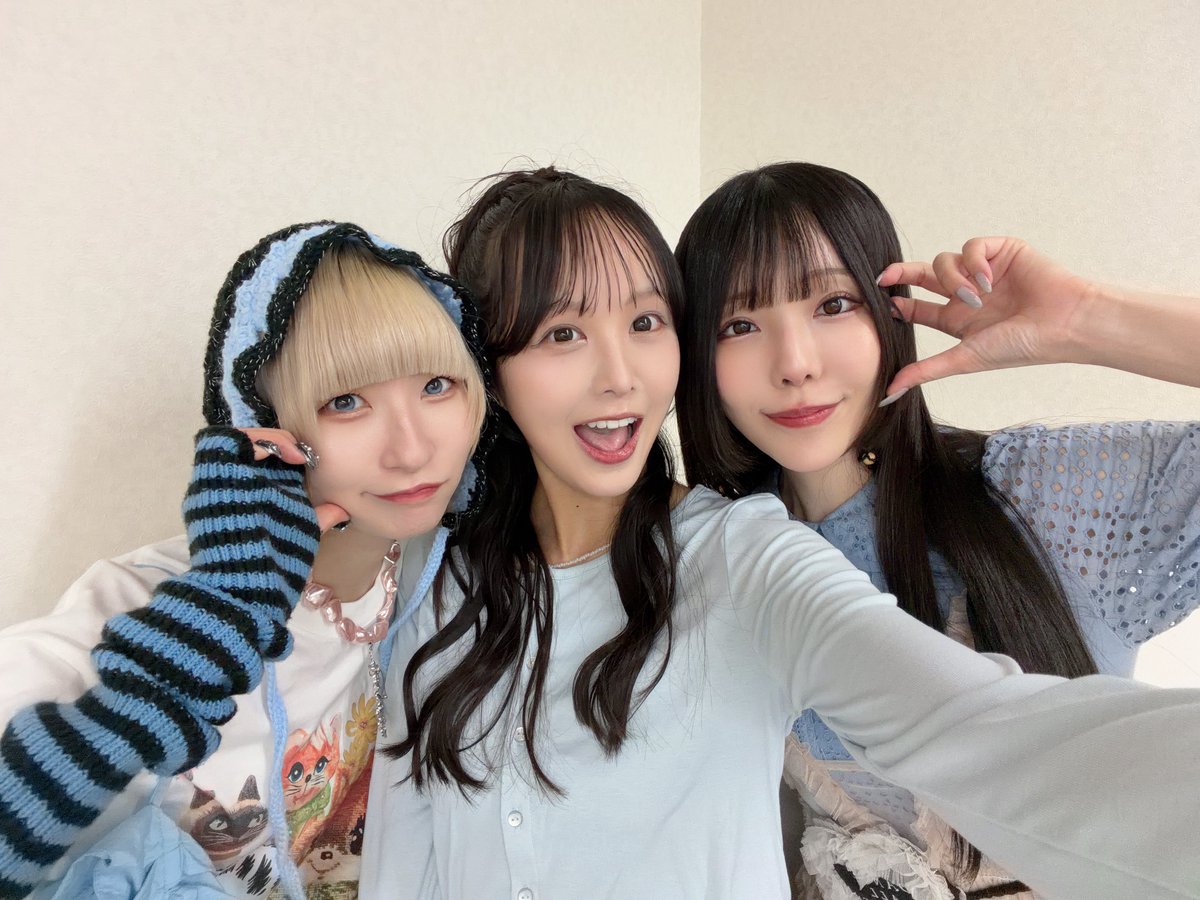 FUKUAKARI_STU48's tweet photo. 多分私前世で地球とか救ってて、なんとりさちーさんとピンキーさんにお会いできました🫶
わたしがちょうだいすきなの分かってるからやれやれオタクめしてくれて嬉しい女神ふたり(#^.^#) https://t.co/sQX2ry1sua