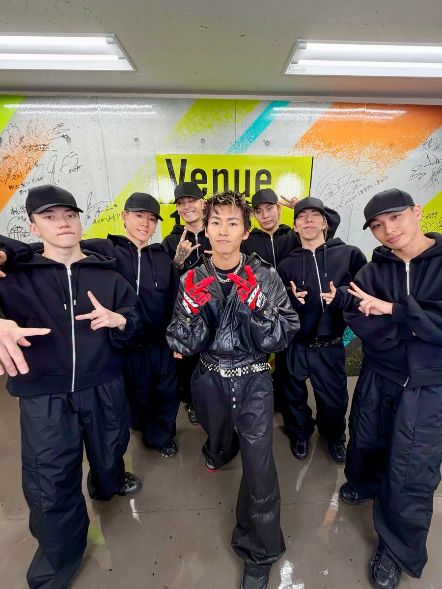 AyumuStaff's tweet photo. 🕺 Thank You
￣￣￣￣￣￣￣￣
NHK「Venue101 EXTRA」 @nhk_venue101 
Ayumu Imazuが出演させていただきました🔥

ありがとうございました！
https://t.co/6fO6ADAHqX

🎬「Bassline」 Music Video
https://t.co/2OzAzid47x

🧶「結び」Out Now
https://t.co/HU4ceCTS0Q

#Venue101 #Venue101EXTRA 
#Bassline #AyumuImazu @ayumu__imazu