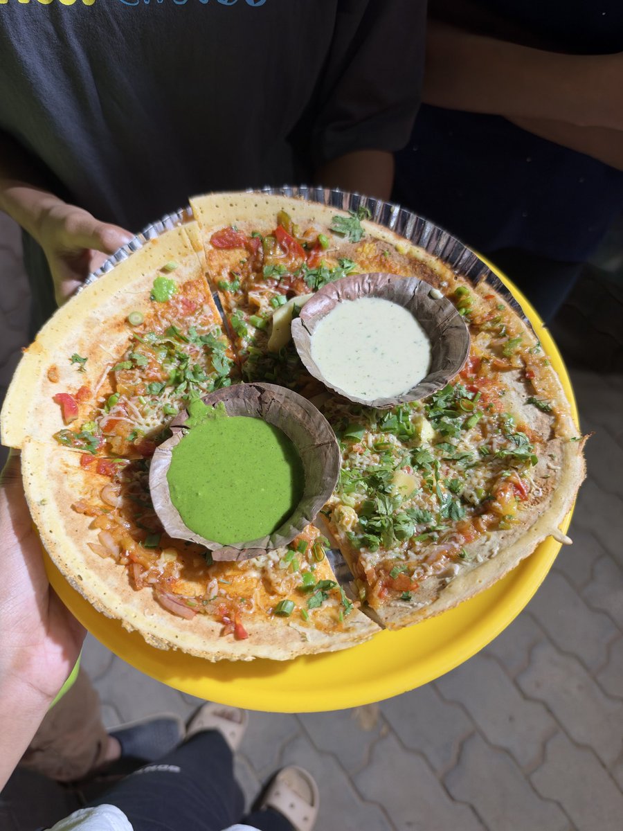 anon_singh_'s tweet photo. 99 variety dosa supremacy >> https://t.co/KxPWJEuytB