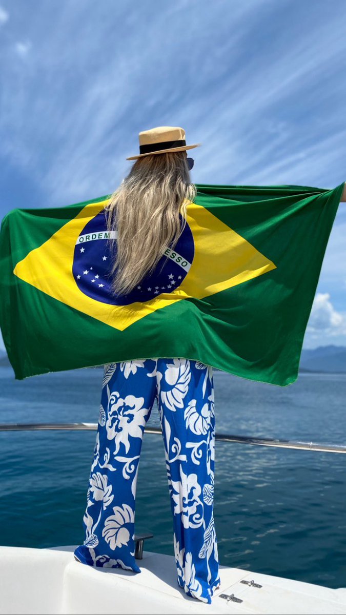 thaispsic's tweet photo. AMANHÃ É 2️⃣2️⃣ 🇧🇷🙌🏻 https://t.co/YcoI9nLsLf