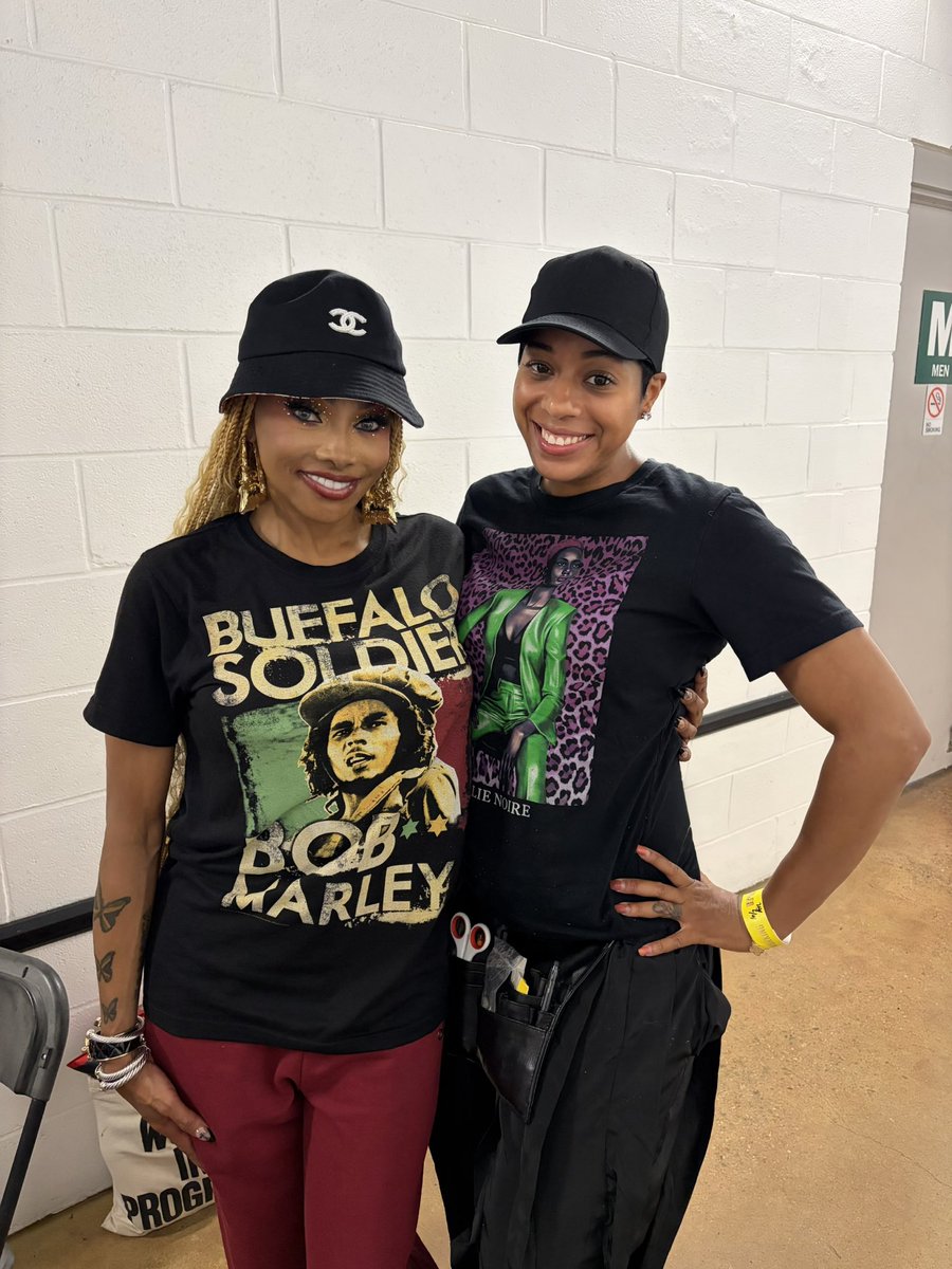 SdentonCEO's tweet photo. Excuse how I look when I work I work but I’m forever grateful for the way GOD moves in my life and through me.  And just like that I got to create and tailor for the Iconic Peppa of Salt -N -Peppa 

#Iconsonly 
#itsiconictour https://t.co/3vIc4DSqoF