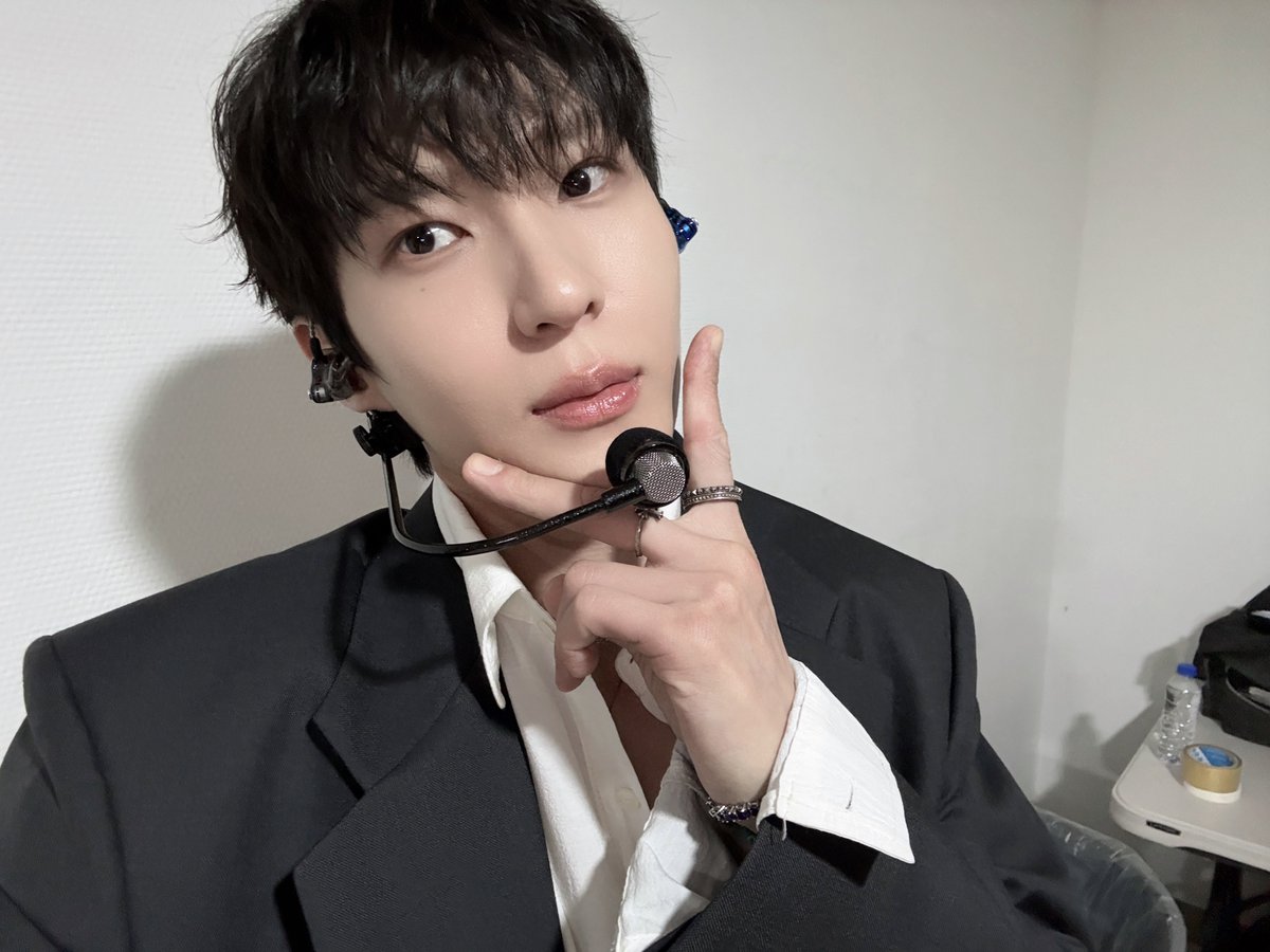 OfficialJTW_LEO's tweet photo. 2026 LEO MUSE FANMEETING
[TAKE 운 – PLAY LEO] 

우리 평생 같이 놀자!
언제나 밝게 비춰줘서 고마워.

#레오 #LEO
#정택운 #JUNGTAEKWOON 
#TAKE운 #PLAYLEO https://t.co/FqO9DOVdGT
