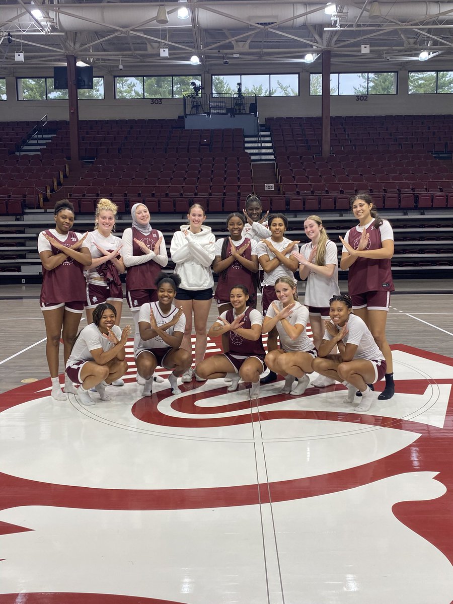 cora_loveless's tweet photo. Thank you @BUKnightsWBB for inviting me on campus I had a great time and can’t wait to keep building a relationship with you! @moreid_thatsme https://t.co/eBCBJ5sxXF