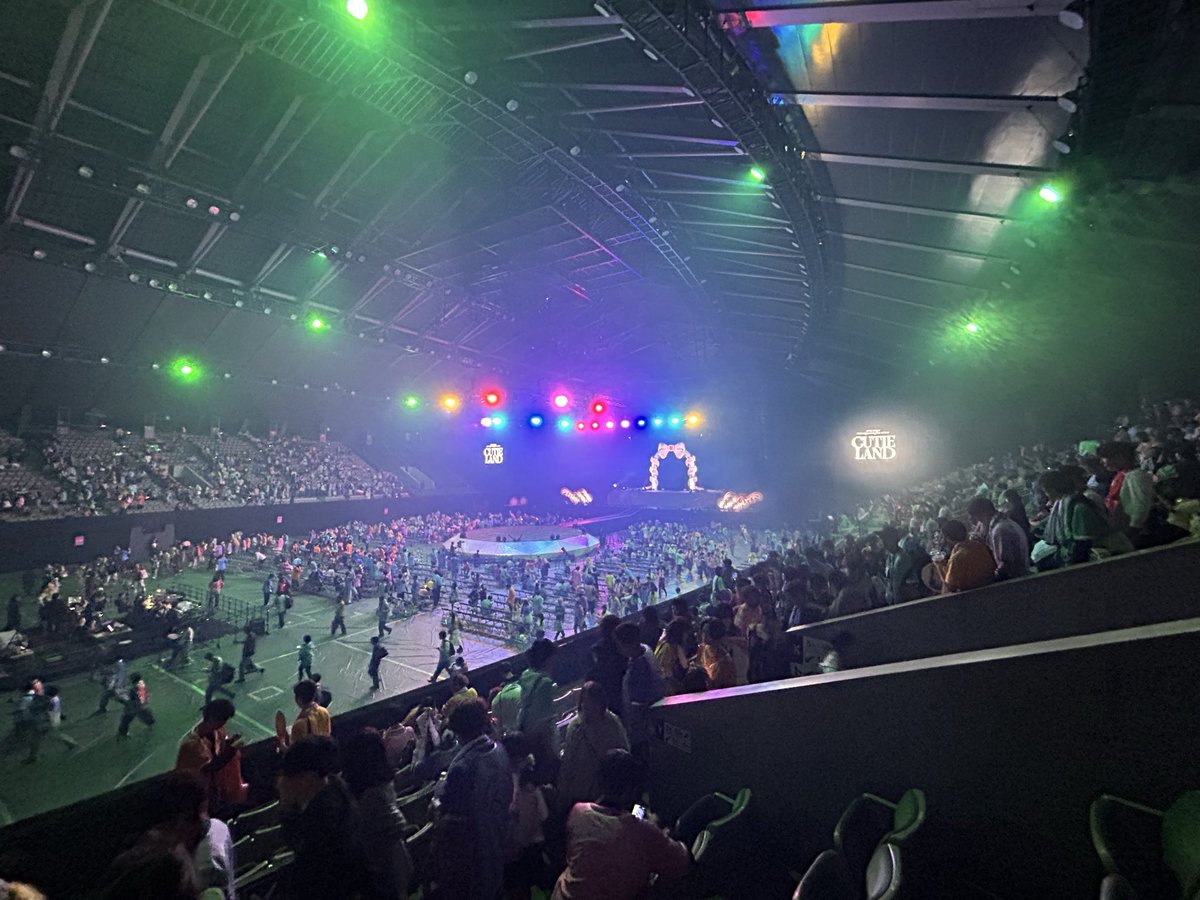 hidegihi0422's tweet photo. 今日の宮城アリツ

・えみるがかわいい
・あいかが前髪ありで最高
・ふーりープリンセス大先生によるご褒美しよ！コール講座開講
・えみるがかわいい
・えみから多分レス飛んできた！
・セトリが入れ替わってた
・えみるがかわいい
・ユニットは順番じゃないらしい
・えみるがかわいい

#CUTIELAND https://t.co/zBrJfUPLj2