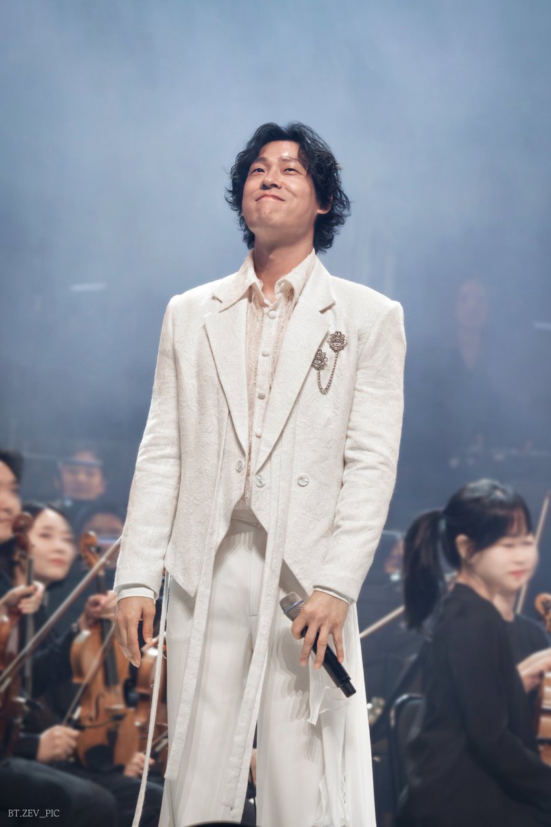 BATA_PIC_'s tweet photo. 261001 강릉 뮤지컬 갈라 콘서트

#최재림 배우님

착둥이 미소(･´ω`･)
⠀ https://t.co/KiKgN5zIOi