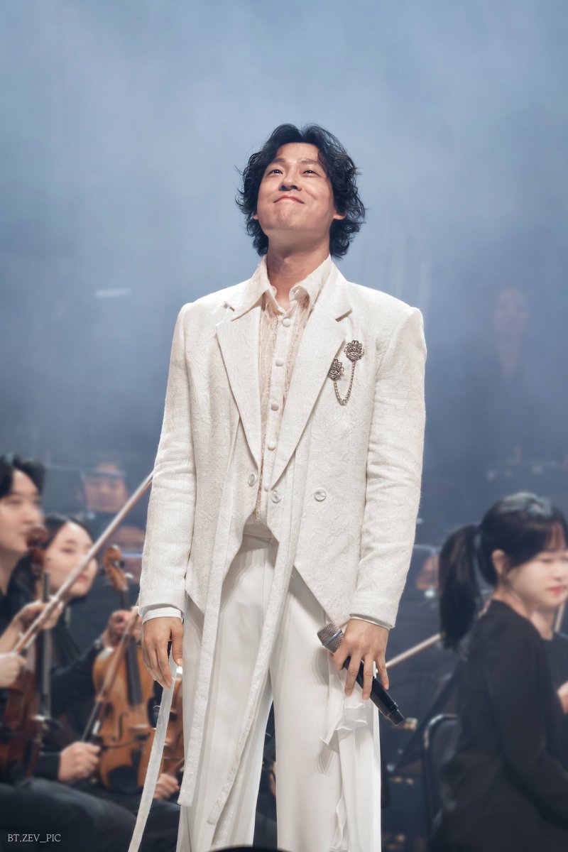 BATA_PIC_'s tweet photo. 261001 강릉 뮤지컬 갈라 콘서트

#최재림 배우님

착둥이 미소(･´ω`･)
⠀ https://t.co/KiKgN5zIOi