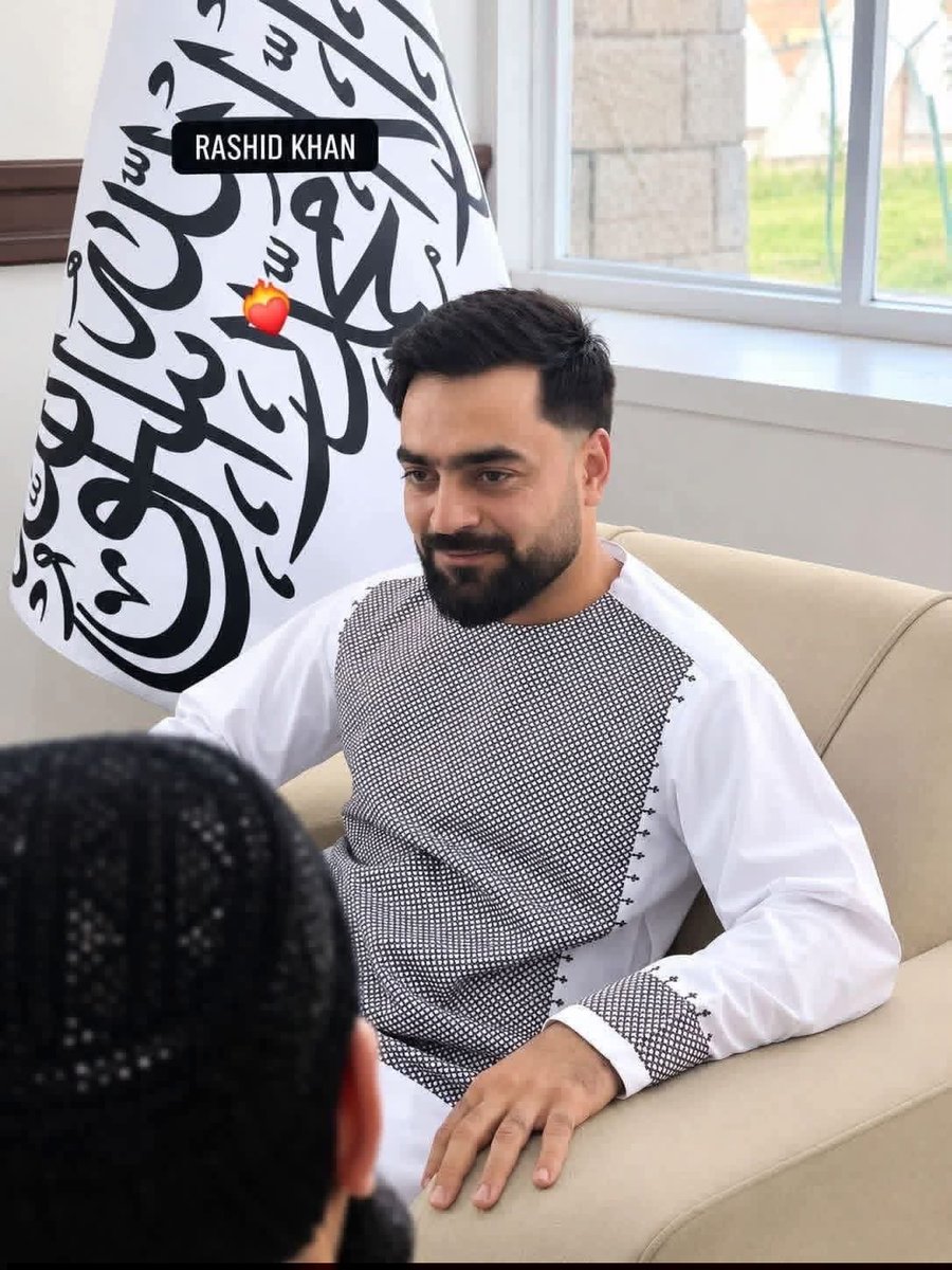 r_w322's tweet photo. کور یې ودان چې په افغانستان کې سرمایه ګذاري کوي.

یڅو کاله وروسته به افغانان په هره برخه کې مثبت بدلون وویني.
ذاتي که پوهیږئ او که نه!🤦🏻 https://t.co/7KwTT6bqZh