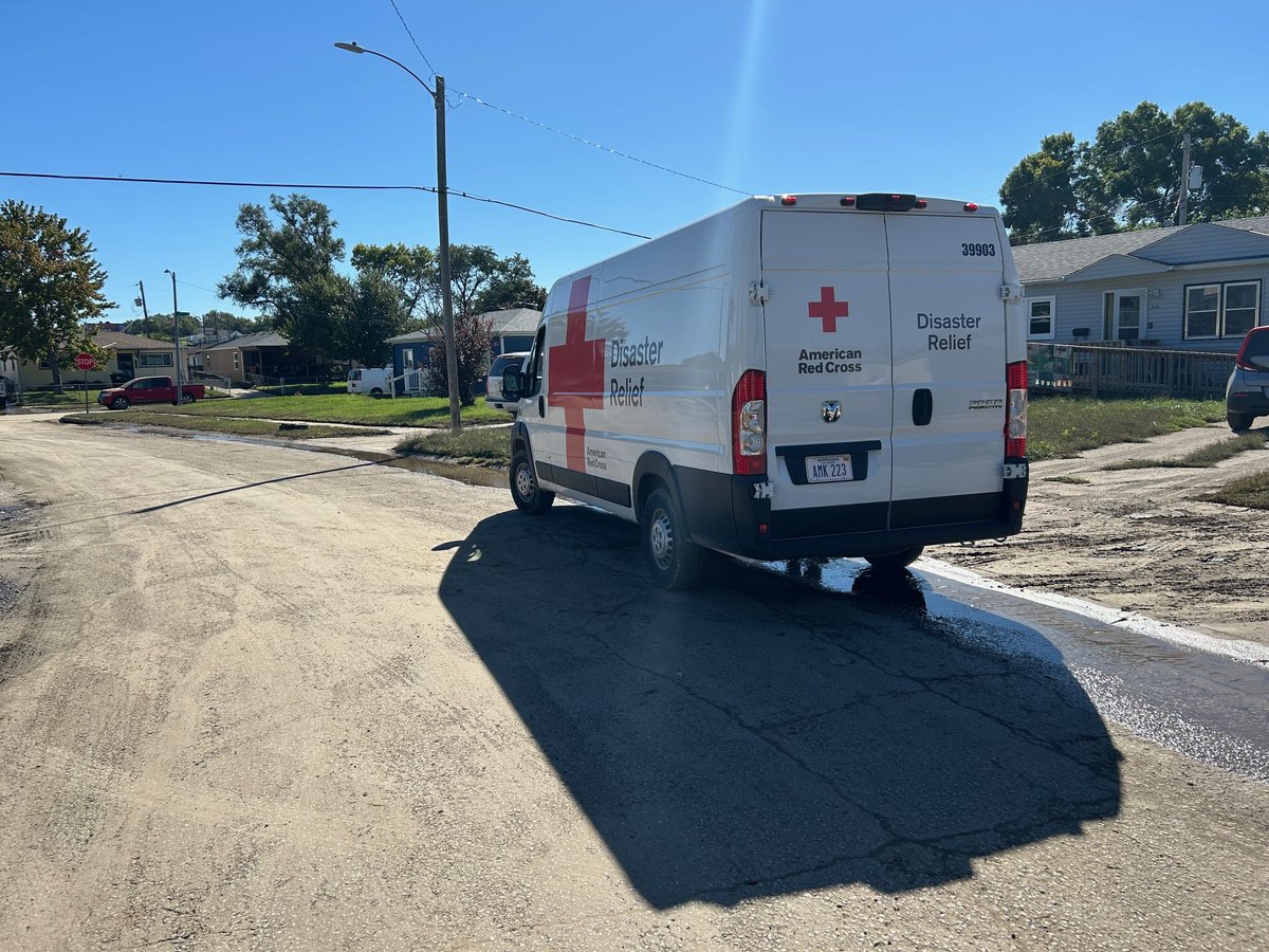 neiaredcross's tweet photo. For Omaha-area families affected by flooding, recovery can feel overwhelming. Red Cross volunteers are in impacted neighborhoods helping residents take the first steps forward and reminding them they’re not alone. Read more about the Red Cross response: https://t.co/kI1T8GvUTD https://t.co/s0EkSQ5Zls