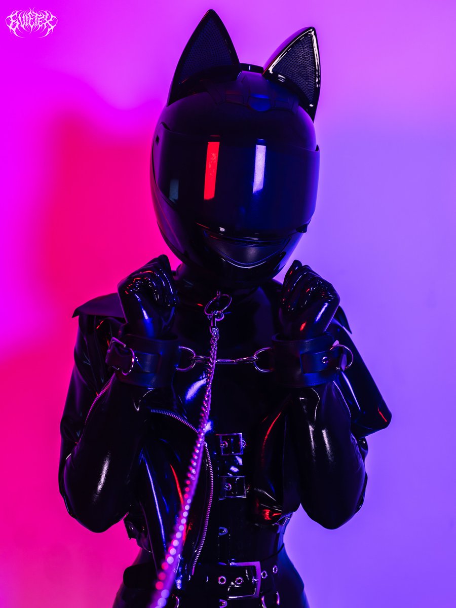 eevielatex's tweet photo. Ensnared https://t.co/0nnXTON01o