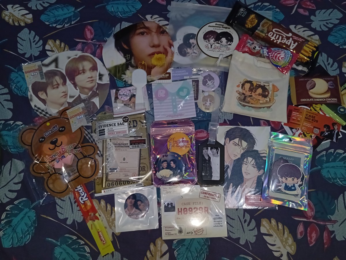 itshaeren's tweet photo. Thank to all freebies nya yang nyimut-nyimut ini 

@reinsskp @lovuedongren @isrojee
@RFS0317_ @DRLoey_noona @kaiteiruyo @milalailarnjn
@itshaeren @renyeonjunie @loveyoumore1015 @sarimisitkya 
Big thanks to @flybrightlydr @cutesydongren

#CaseNo929_SURABAYA
#CaseNo929 #동런 https://t.co/0Mdo2X0yrm