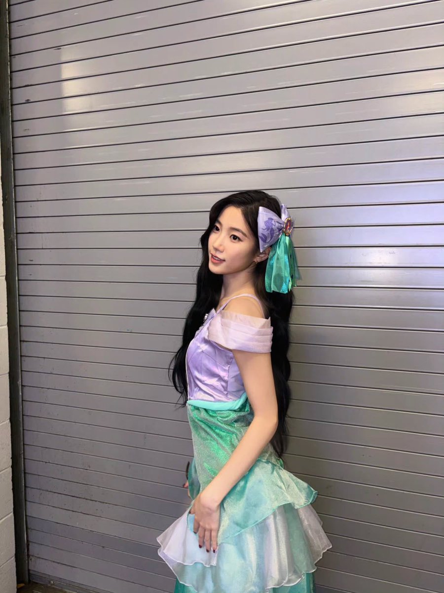 VenusIncarnati's tweet photo. An actual princess, you know? https://t.co/spwUp9RuIi