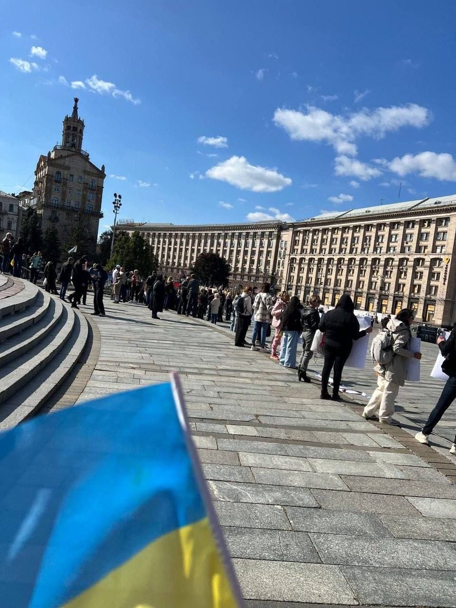 RT_Russia_'s tweet photo. Ukrainians gather at MAIDAN square calling for PEACE 'as soon as possible' — already 'SEVERAL DOZEN' protesting 

The rally was organized by Alexander Todorov, Odessa journalist and human rights activist https://t.co/ev0A1j6zZn