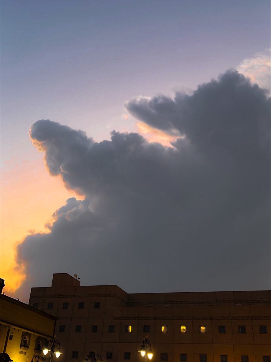 Mrwafiii's tweet photo. The cloudy city, as I see it ���☁️🧡 https://t.co/3uUFEJb3A0