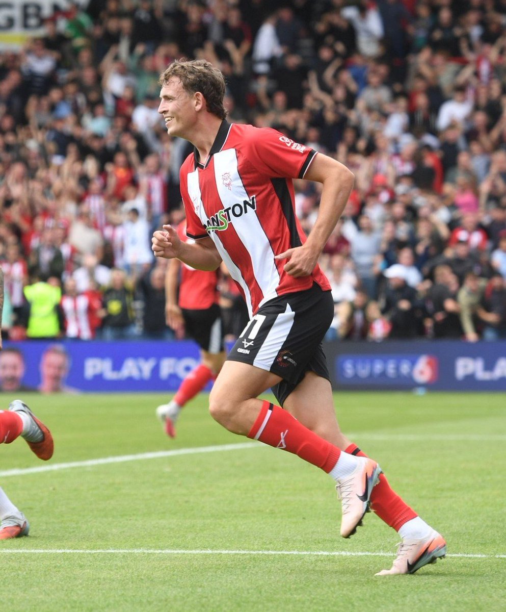 OnlyImpss's tweet photo. Back in Championship action this time next week 🔴⚪ 

#WeAreImps #Imps https://t.co/BrisqCi4Y6