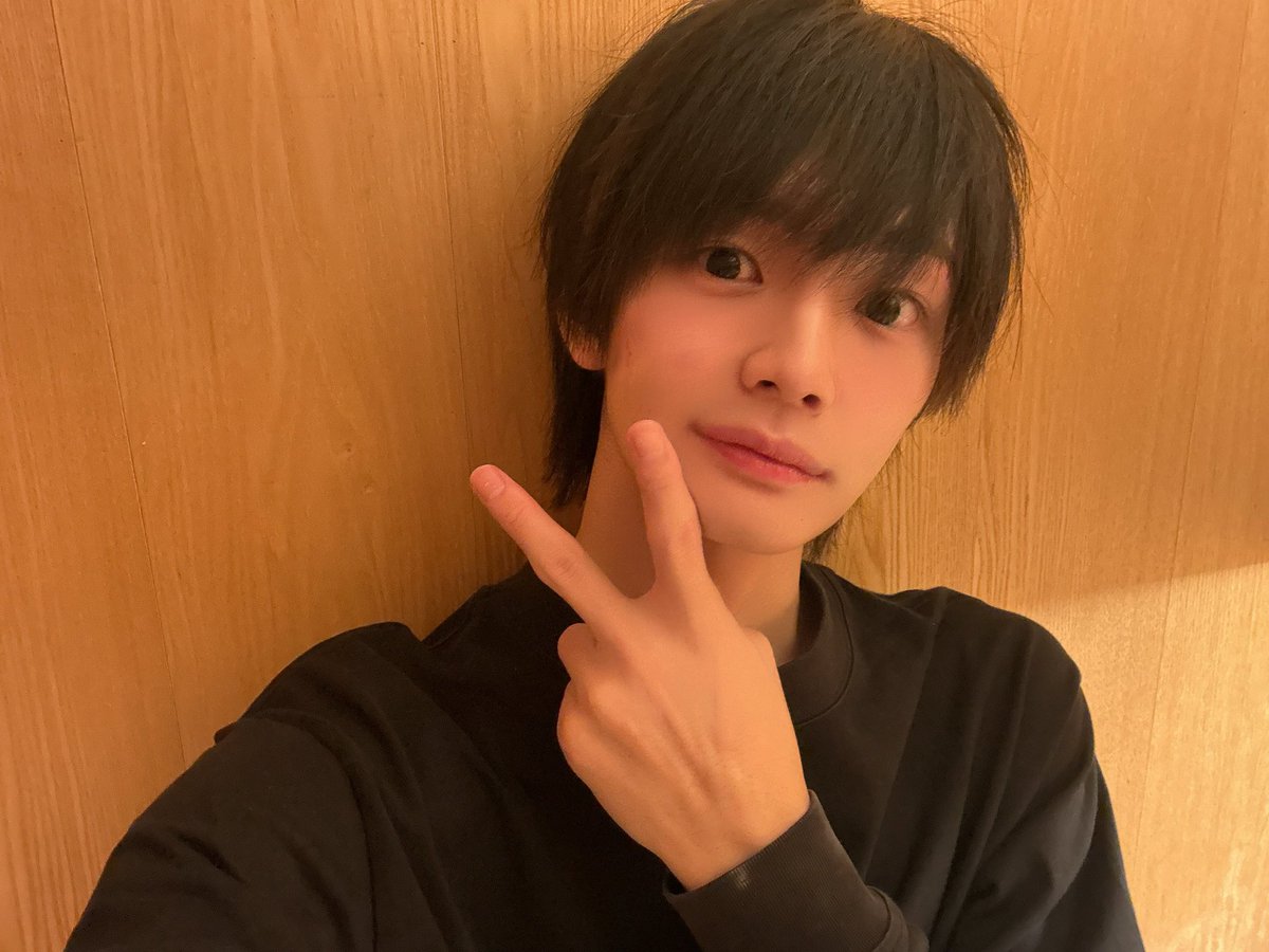 haruk_i02's tweet photo. これが、、、こう

切ったよーーー

おかえり前髪の僕 https://t.co/fvWDuaQ3yO
