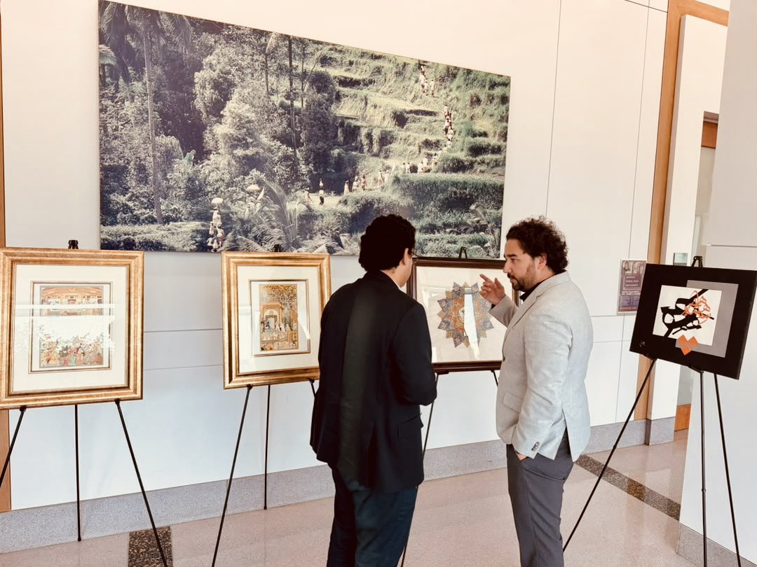 OmaidSharifi's tweet photo. 819 years later, Hazrat Mawlana Jalaluddin Mohammad Balkhi (Rumi) still speaks and the world still listens.
Very pleased for @ArtLordsNet to bring art, calligraphy, and the spirit of #Afghanistan to the Rumi House International Conference alongside wonderful partners.

From Afghanistan to the world: art, love, and peace know no borders.

#Rumi819 #ArtLords #Afghanistan #ArtForPeace #Rumi