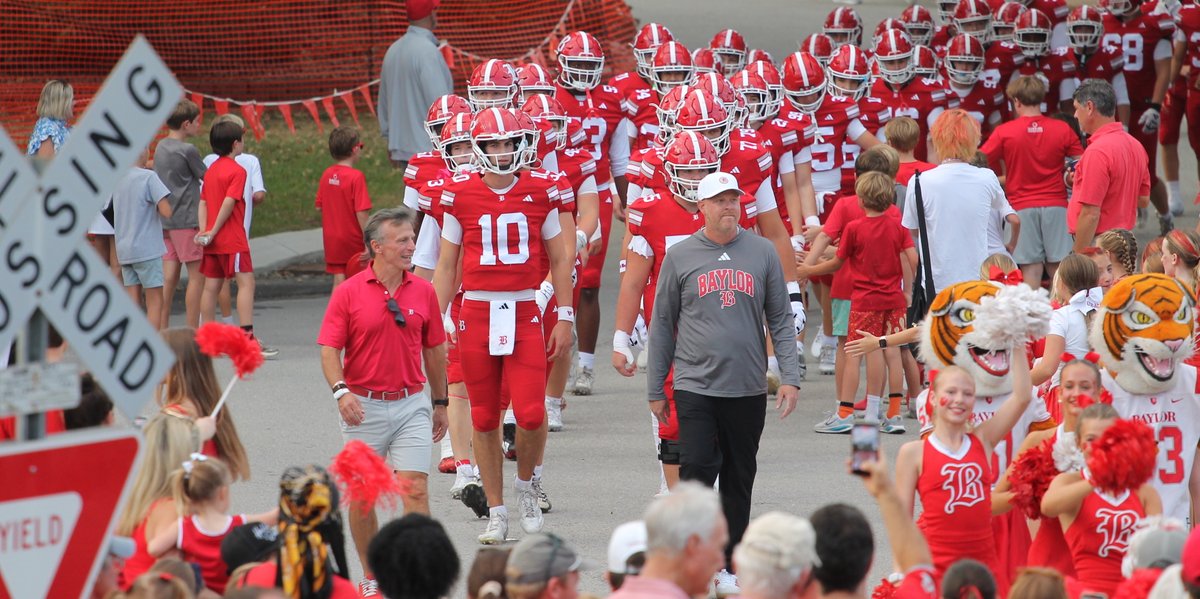 BSonnone's tweet photo. Intel and analysis out of Chattanooga from the Baylor-McCallie rivalry game:
🔵 DGG does what DGG does
🔵 Who's Ole Miss' biggest threat for Cornbread Adams?
🔵 Marshall Manning gets some burn
🔵A 2029 WR at McCallie you need to know about

Intel here ⬇️
https://t.co/6ONYq85CPA https://t.co/wWo0ZB9h23