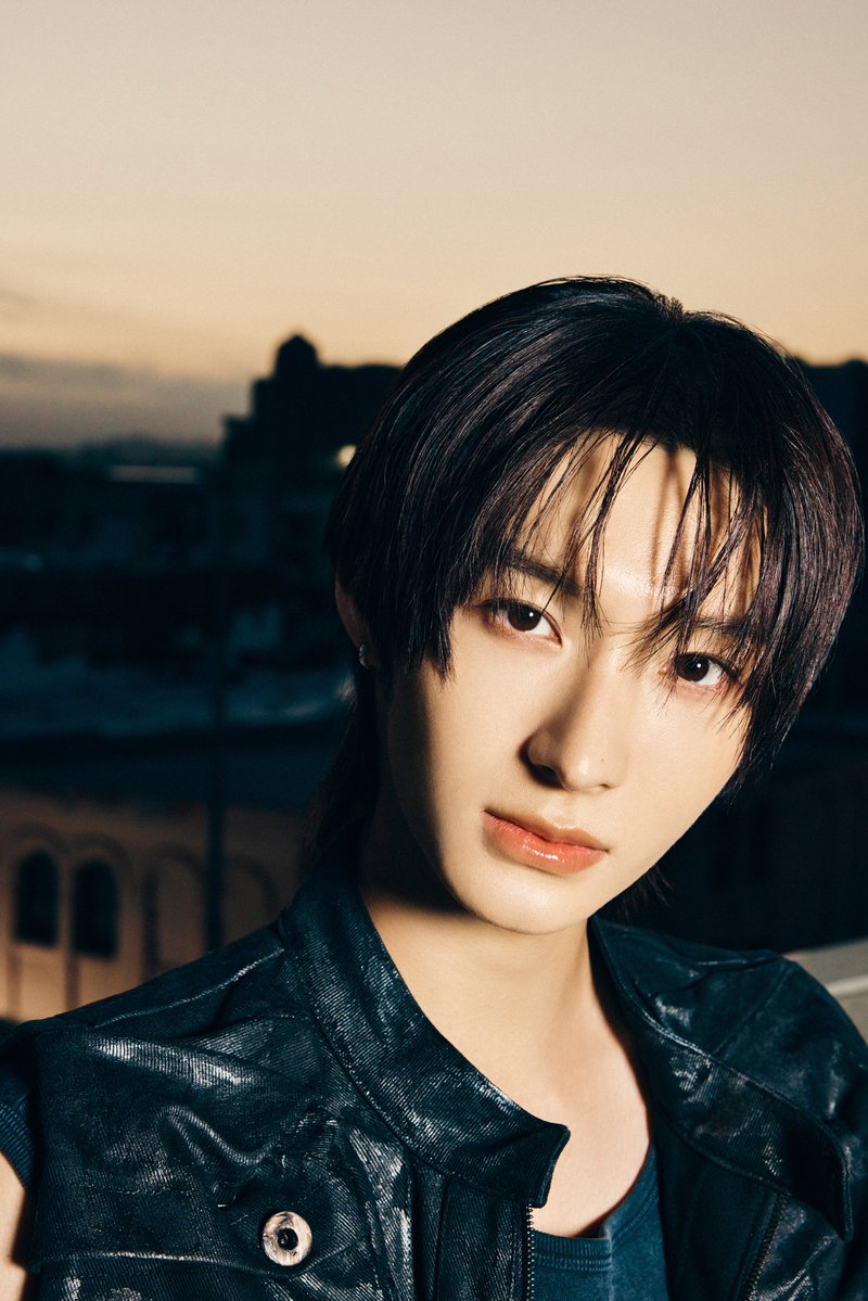 kickflip_jype's tweet photo. Kick Off The Wall MV Photo💛🏙️ #Donghwa

KickFlip The 5th Mini Album "KICK OFF THE WALL Pt. 1"
2026.10.06 6PM (KST) Release!

Pre-save &amp; Pre-add : https://t.co/I7T5LNBRJF 

#KickFlip #킥플립
#KICKOFFTHEWALL_Pt1 
#KickOffTheWall #동화 https://t.co/MsfP8CidrY