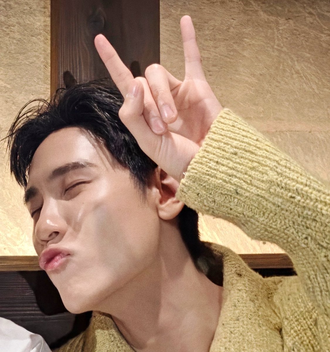 zyk_kk's tweet photo. คนสวยมีแฟนยังคั-            มีกูคั้บบบ https://t.co/LNqoMFDgOh