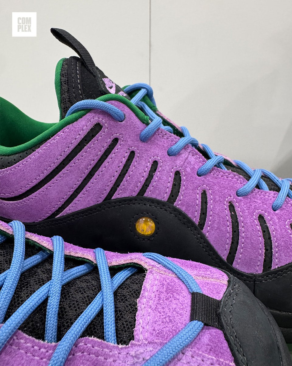 ComplexSneakers tweet picture