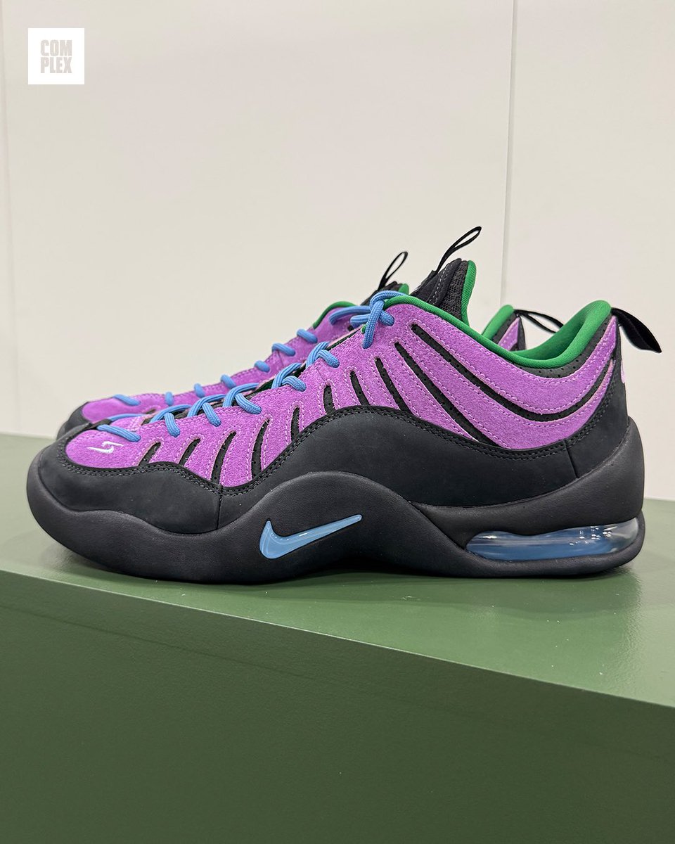 ComplexSneakers tweet picture