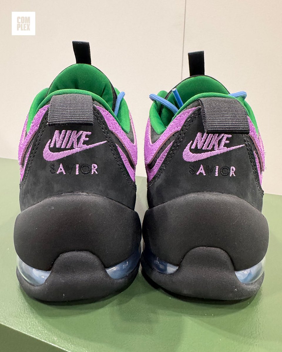 ComplexSneakers tweet picture