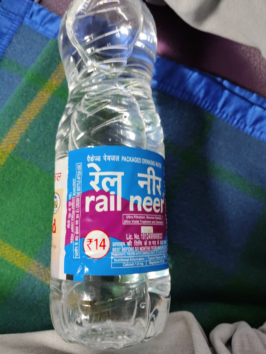 rameshnaidudale's tweet photo. @AshwiniVaishnaw sir I am traveling from secunderabad to SAMALKOT by gareebrath G2 seat 38. I just bought water bottle rail neer 1 ltr. The actual price on that bottle is Rs 14 but he (store no 4 and 5 boy) demanded Rs 20. In my hurry I paid it on phonepe. Please take action sir https://t.co/rzRThz5Riz