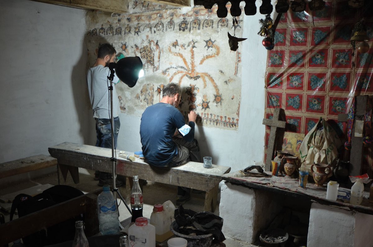 archaeologymag's tweet photo. On a once-lost mural in a Guatemalan farmer’s home, a dancer wears Spanish-style trousers and shoes, but also accoutrements of the Ixil Maya. As archaeologists uncover the murals, the story of a fraught but creatively rich postcolonial moment is emerging.

https://t.co/LAaLOGDUNG https://t.co/EVP9RfJVXv