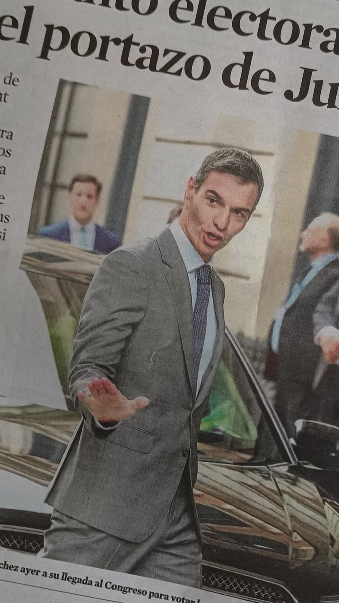 Impertinente_19's tweet photo. Está foto de portada de La Vanguardia lo dice todo... https://t.co/BGXfRWmdyz