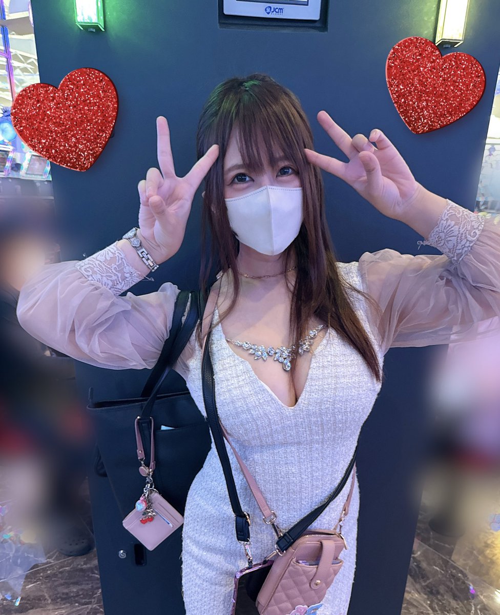 amakkoj's tweet photo. とある土曜日は、ゆきにゃんとこへ

グランキコーナ様で純白に輝く姿は
めっちゃ素敵でしたよ🥰✨

店内は満台、大賑わいで盛り上がりは
最高潮に達してました🔥

ゆきにゃんの熱い応援を背に
スマスロ北斗で愛のある実戦へつづく…

#サイン帳応援22回目
#藤川監督背番号22番
#阪神タイガース連覇 https://t.co/LHjrrV46hB