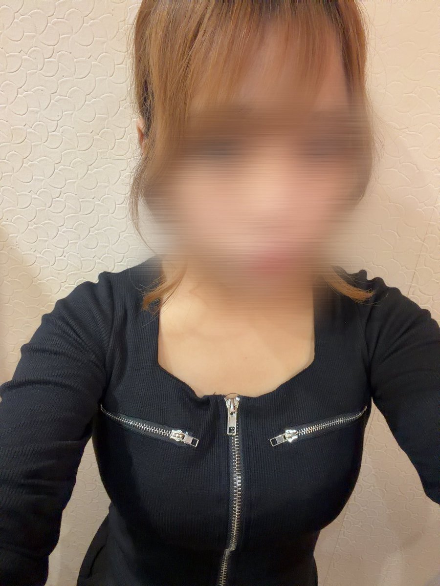 link_thia's tweet photo. 遅くなってごめんなさい
韓国イベやってるよ

 #メイド喫茶LINK https://t.co/9XPOkR1bZe