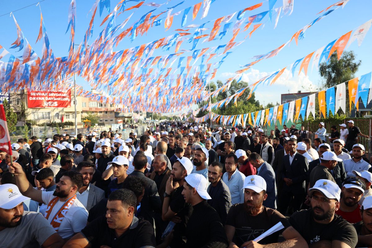milhamigunbegi's tweet photo. Dünya Lideri, Cumhurbaşkanımız Sayın Recep Tayyip Erdoğan, Yeni İl Başkanlığımızı ziyaret edecek.

Şanlıurfamıza hoşgeldiniz Sayın Cumhurbaşkanım. https://t.co/CVFiY9xYzs