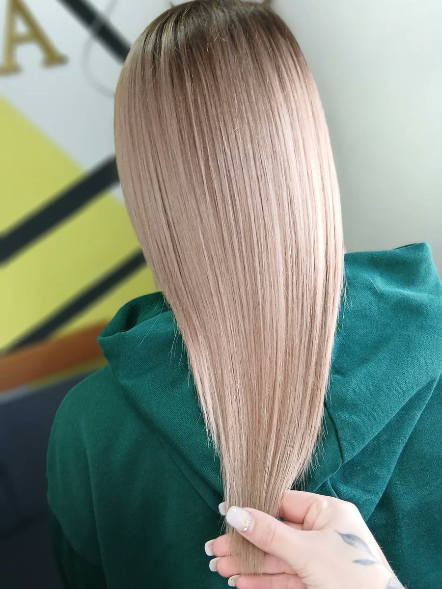 NinhaSaints1's tweet photo. Color like after dyeing, but without lightening—this is the result of regular toning. Maintain your shade, and your hair will always look fresh from the salon. https://t.co/llNmdYHCyr