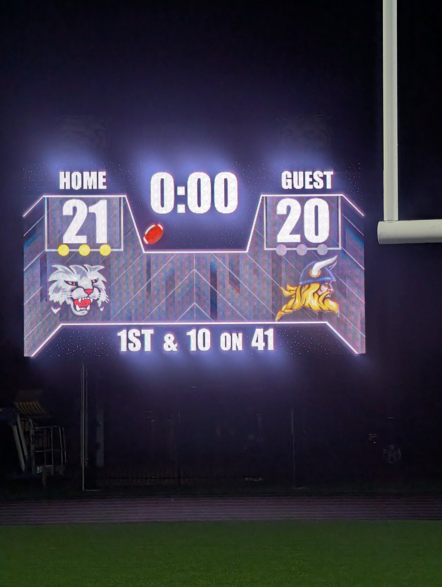 Coach_Brusoe's tweet photo. What a night! Our kids pulled out a hard fought 21-20 W over Sheboygan North! First season with 5 wins since 1996! #wisfb #RollCats #RecruitTheBay https://t.co/pG1h3ZACWI