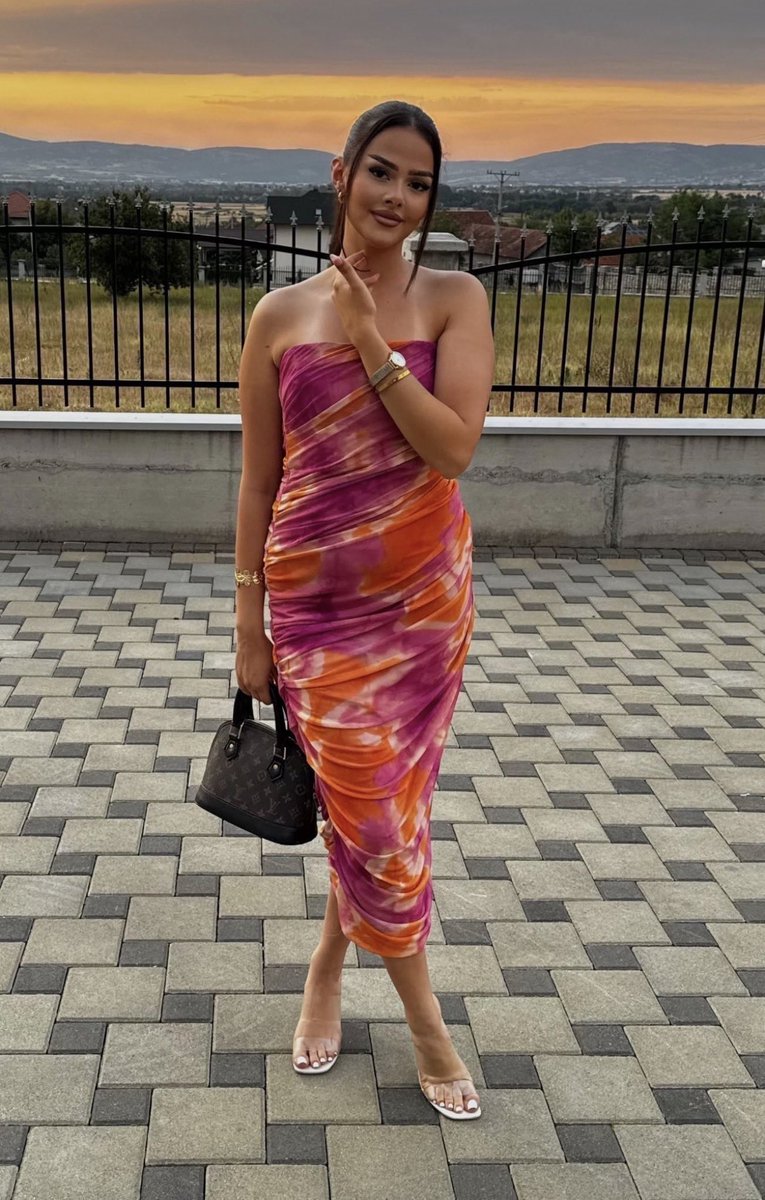 PepeEl088's tweet photo. these sluts of today who dress like whores, who even make their cousin morbid with them and want to share them, how nice it would be to go to ur aunt’s house and be able to see a tremendous whore with her fat tits bouncing in the air https://t.co/Mi7FJNwum1