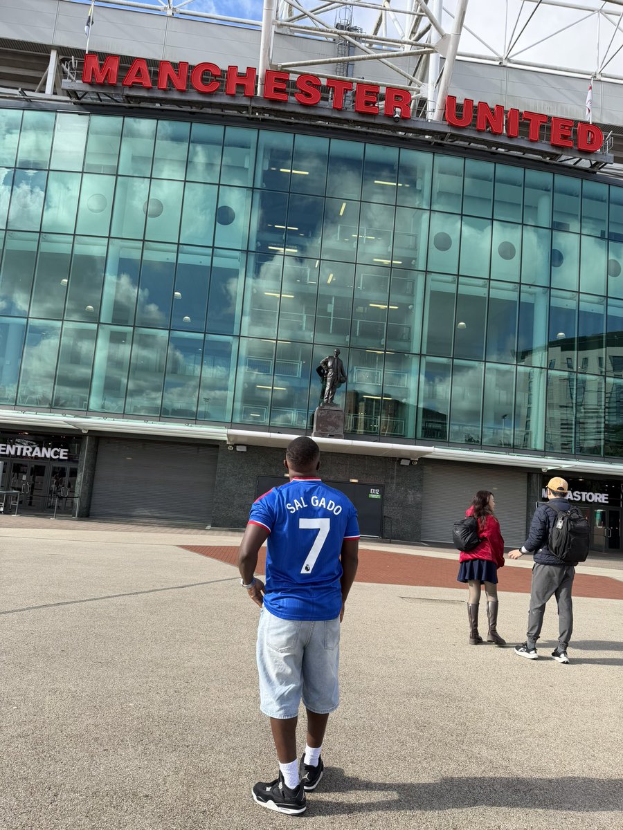 Sal_Gado1's tweet photo. Just at home❤️💙 https://t.co/9gkBEFDAdM