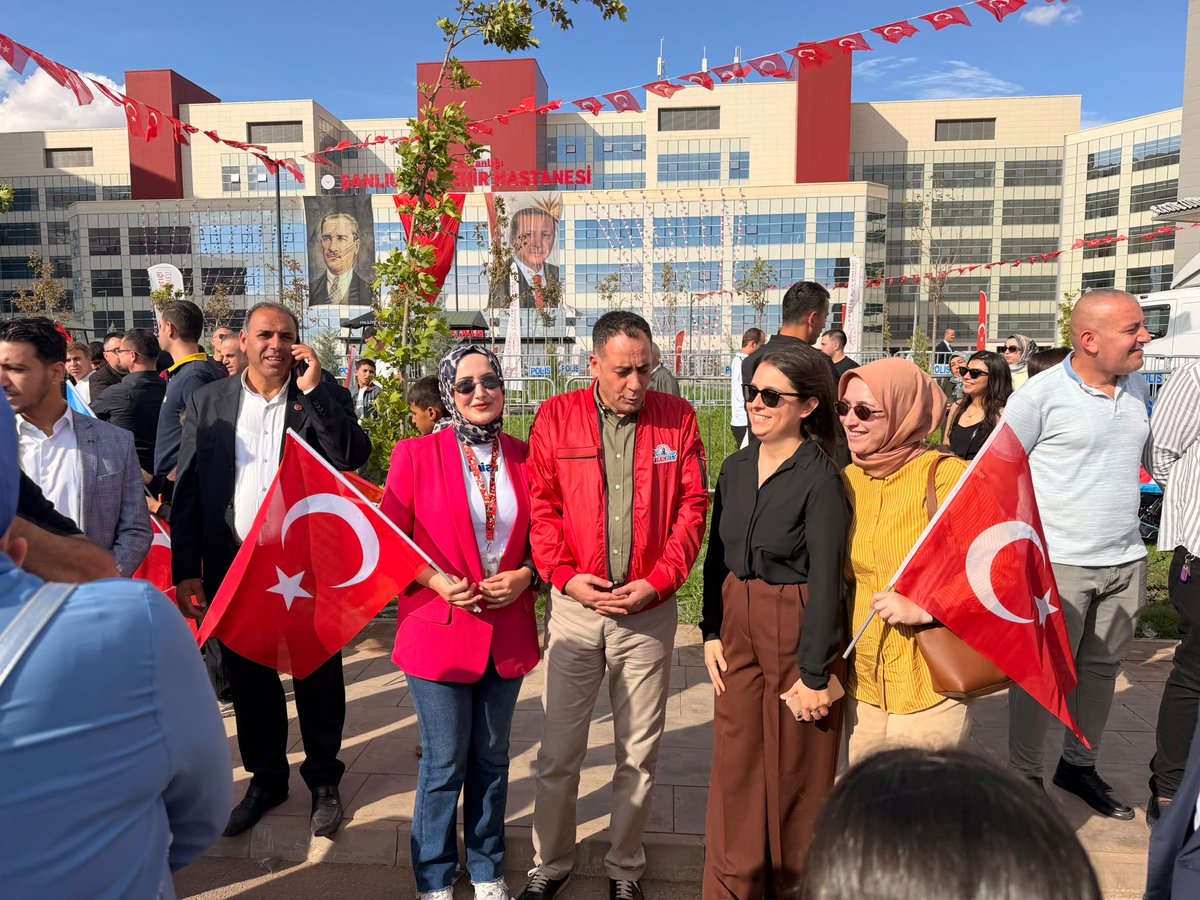 abdulkadiryabir's tweet photo. Şanlıurfa Şehir Hastanesi açılış törenine büyük bir katılım sağlayan tüm teşkilatımıza gönülden teşekkür ediyorum.@RTErdogan @drmemisoglu @hasansildak @SSMahmutFaruk @yasinbarutcu02 https://t.co/Ni8AHaNJq1