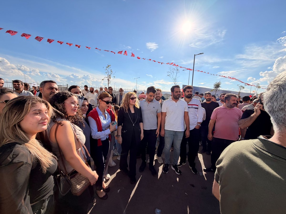 abdulkadiryabir's tweet photo. Şanlıurfa Şehir Hastanesi açılış törenine büyük bir katılım sağlayan tüm teşkilatımıza gönülden teşekkür ediyorum.@RTErdogan @drmemisoglu @hasansildak @SSMahmutFaruk @yasinbarutcu02 https://t.co/Ni8AHaNJq1