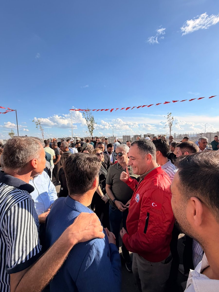 abdulkadiryabir's tweet photo. Şanlıurfa Şehir Hastanesi açılış törenine büyük bir katılım sağlayan tüm teşkilatımıza gönülden teşekkür ediyorum.@RTErdogan @drmemisoglu @hasansildak @SSMahmutFaruk @yasinbarutcu02 https://t.co/Ni8AHaNJq1