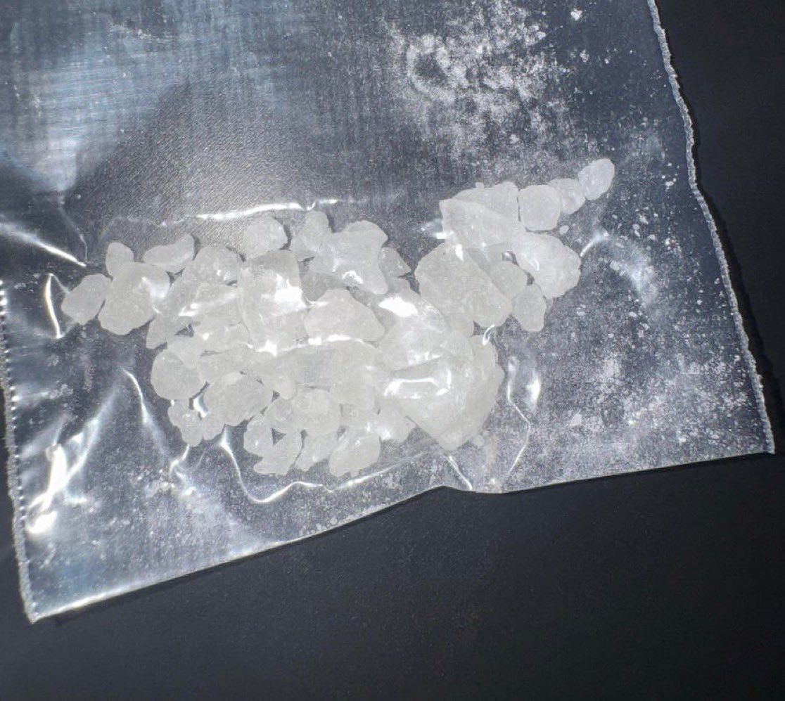 arivaronil10's tweet photo. Got everything i need for tdyyy ;3
#drugtwt #drugstwt #coketwt 
#moots https://t.co/hidDVM6Kxj