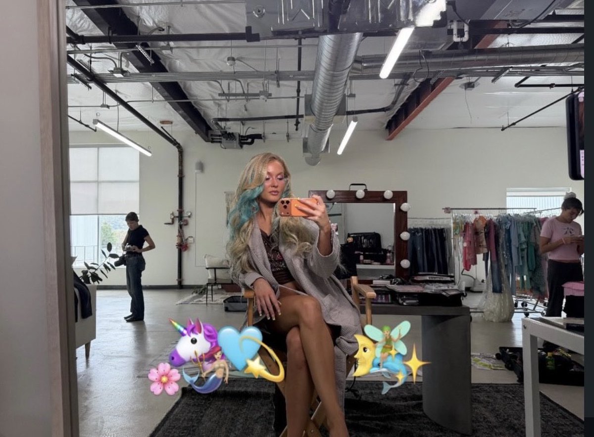 zarascupcake's tweet photo. BTS OF THE BLUE MOON VIDEO?!? https://t.co/BWY7pHd9jS