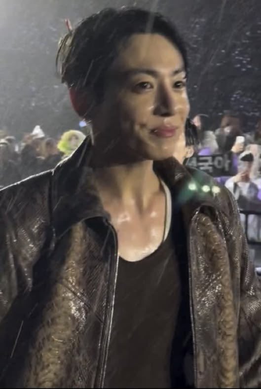 jungkookversex's tweet photo. precious smile https://t.co/7vKXl8XKEH