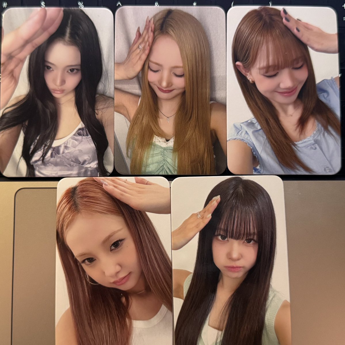 kiizzanf's tweet photo. 키비츠 대면 특전 포카 양도

Set(5pcs) - 3.0

Keyveatz 키비츠 손주원 sonjuone 강예슬 KANGYESEUL 김유나 kimyuna 유이 NEWY 엄지원 umjiwon https://t.co/FDu5PA6Iog
