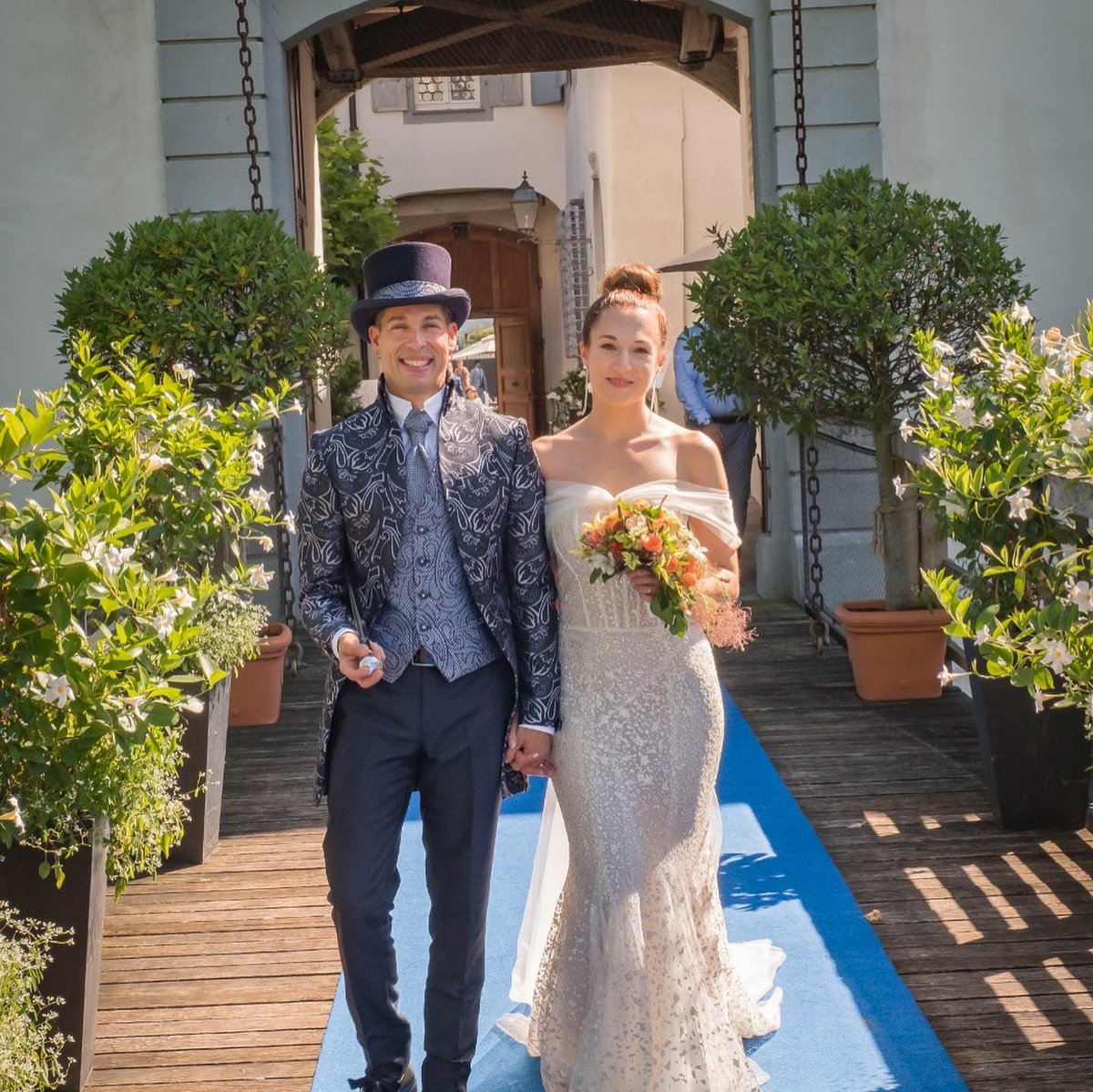 ynotr10's tweet photo. Hair and makeup by me for this wonderful bride. https://t.co/H2lYOpklrf