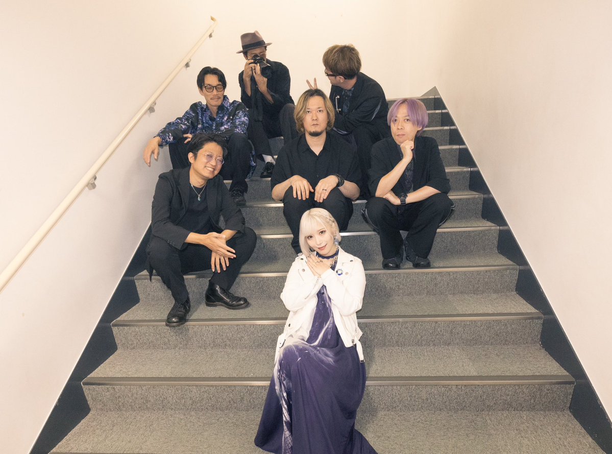 xoxleoxox's tweet photo. 『ReoNa Concert Tour 2026 "De:TOUR -静脈-"』@ 浦安市文化会館

初日、無事終演…！💐
新しいお知らせも、新しいお歌も引き連れて…❀
ここからまた始まる回り道。
ありがとうございました…！

Photo by 平野タカシ @Hirano_Takashi_ 

#ReoNa #DeTOUR静脈 https://t.co/spSP3Z1Vnt