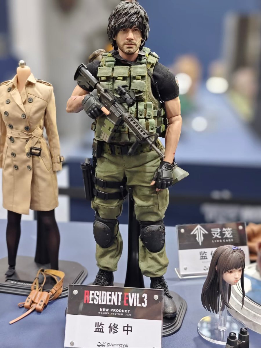 kathyanhy's tweet photo. First look at the prototype of the 1/6-scale Carlos Oliveira RE3 Remake figure by DamToys 🌿

DamToys has unveiled the prototype of the Carlos Oliveira collectible figure for the first time during the Wonder Festival. The figure, which is still in development, recreates the character’s military tactical outfit as it appears in the Resident Evil 3 remake.

No official release date or price has been announced yet.

#ResidentEvil #REBHFun #RE3Remake #CarlosOliveira